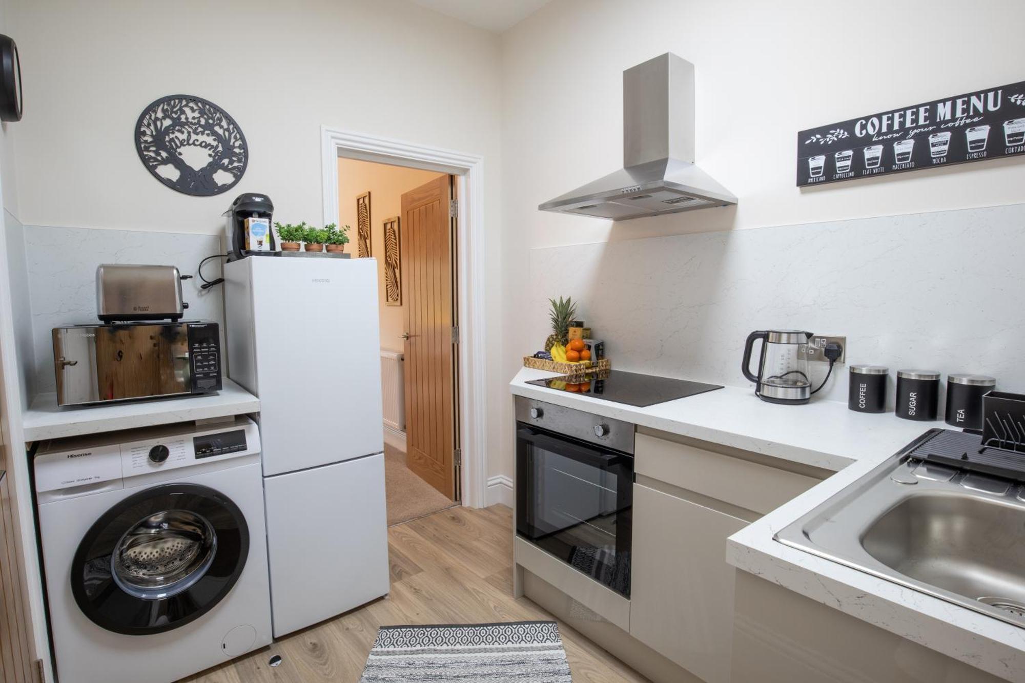 One Bed Apartment, Close To Train, City, Beach And Hospital Long Booking Welcome Eastbourne Luaran gambar